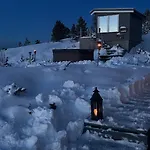 With Stunning Views And Outdoor Jacuzzie *