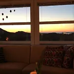 With Stunning Views And Outdoor Jacuzzie * Leset