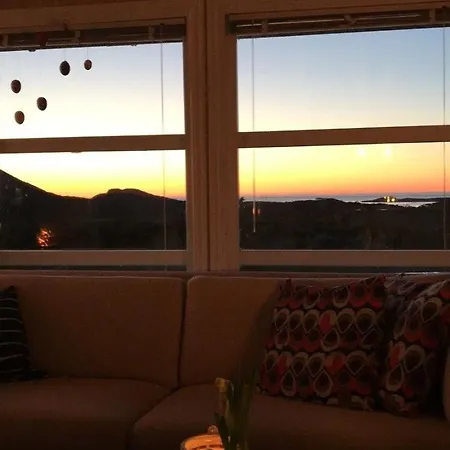 With Stunning Views And Outdoor Jacuzzie * Leset